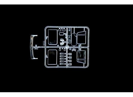 Italeri 3925 - Maqeuta Freightliner...