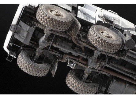 Zvezda 3698 - Camión Militar Ruso...