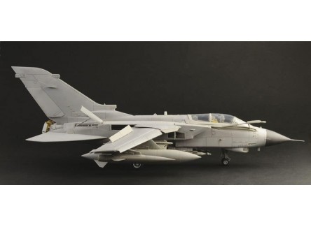 Italeri 2513S - Maqueta avión Tornado...