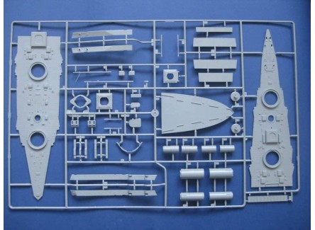 Zvezda 9060 - Maqueta acorazado...