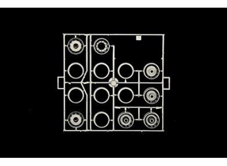 Italeri 3824S - Maqueta Mercedes-Benz...