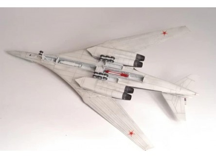 Zvezda 7002 - Maqueta Bombardera Rusa...