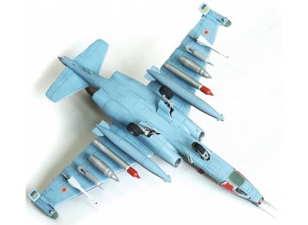 Zvezda 7227 - Maqueta avión Soviético...