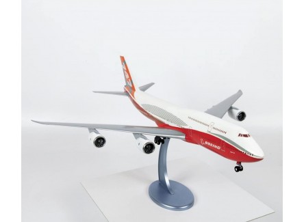 Zvezda 7010 - Maqueta avión civil...