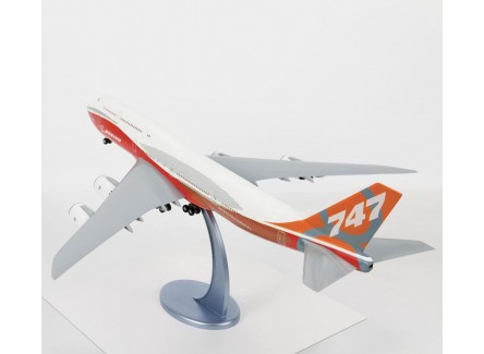 Zvezda 7010 - Maqueta avión civil...