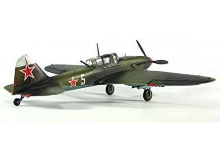 Zvezda 7279 - Maqueta avión blindado...