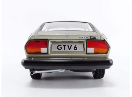 Solido 1802304 - Alfa Romeo GTV6...