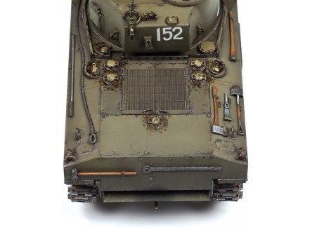 Zvezda 3702 - Maqueta tanque M4A2...