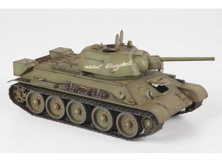 Zvezda 3689 - Tanque Soviético modelo...
