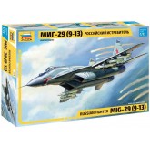 Zvezda 7278 - Maqueta caza...