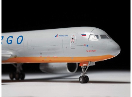 Zvezda 7031 - Maqueta avión de carga...