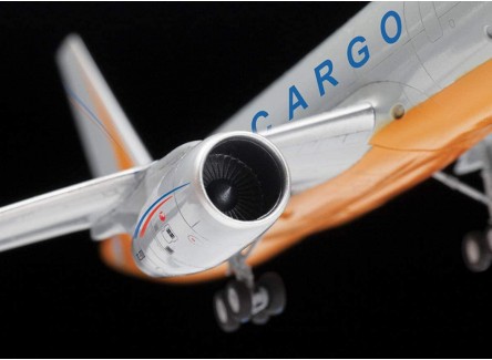Zvezda 7031 - Maqueta avión de carga...