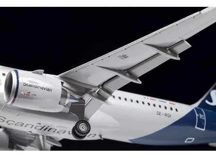 Zvezda 7037 - Maqueta avión civil...