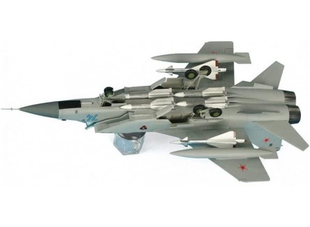 Zvezda 7229 - Maqueta avión Soviético...