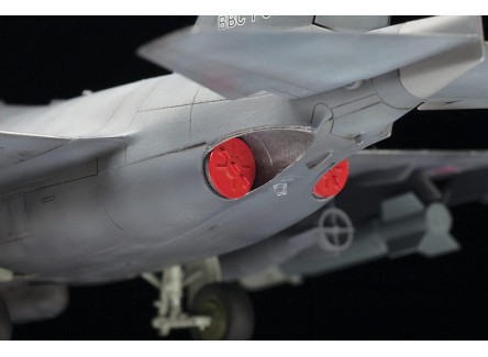 Zvezda 4818 - Bombardero Russian...