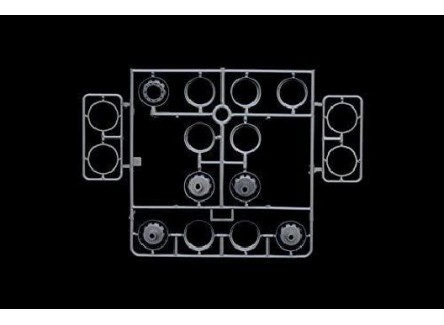 Italeri 3892 - Volvo VN 780 - Escala...