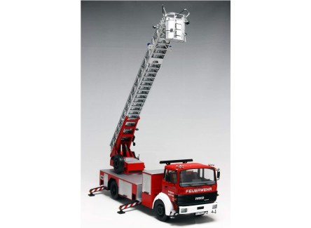 Italeri 3784 - Camión Bomberos...